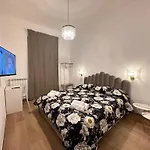 Guest house Domus Iulius 4*